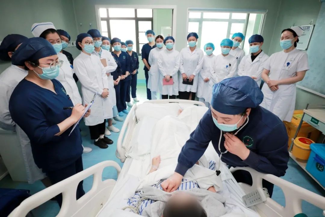 【学组动态】聚焦临床难题 多学科协作破局施良策——危重症护理管理学组开展多学科护理业务查房