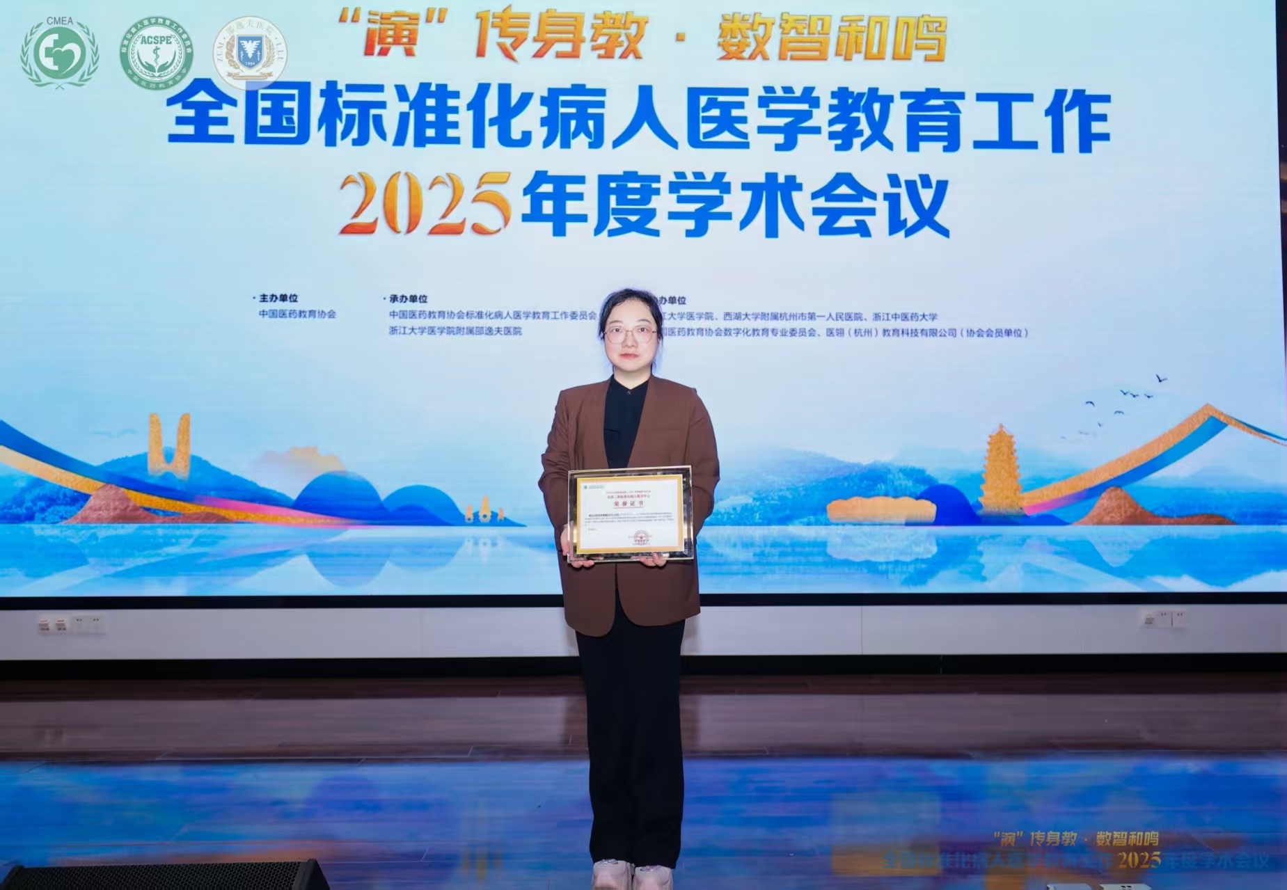 39218f5bf8f4741e2754a69a2655684.jpg 39218f5bf8f4741e2754a69a2655684.jpg